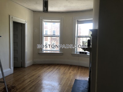 Cambridge 1 Bed 1 Bath  Harvard Square - $2,500 50% Fee