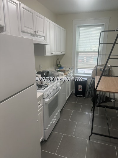 Brookline 1 Bed 1 Bath  Coolidge Corner - $2,500