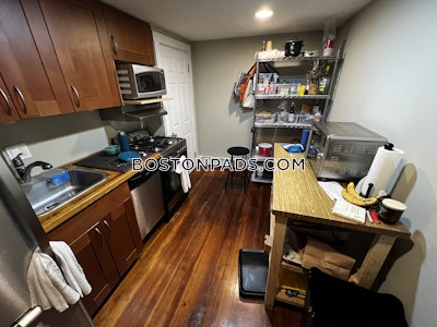 Mission Hill Nice 2 Bed 1 Bath on Shepard Ave in Mission Hill Boston - $2,400