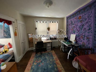 Fenway/kenmore Nice Studio available 6/1 on Park Dr. in Fenway! Boston - $2,495