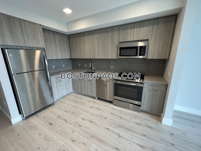 Revere Apartment for rent 1 Bedroom 1 Bath - $2,420