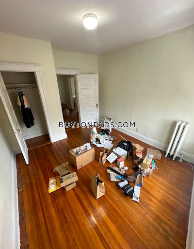 Brighton 3 Beds 1 Bath Boston - $3,245 No Fee